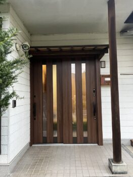 玄関も快適に、新しく！「リシェント」で玄関リフォーム