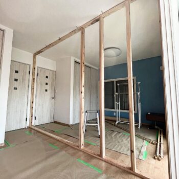 ただ分けるだけじゃない。間仕切り壁×クロス張替で、インテリアを楽しむ理想の2ルームへ