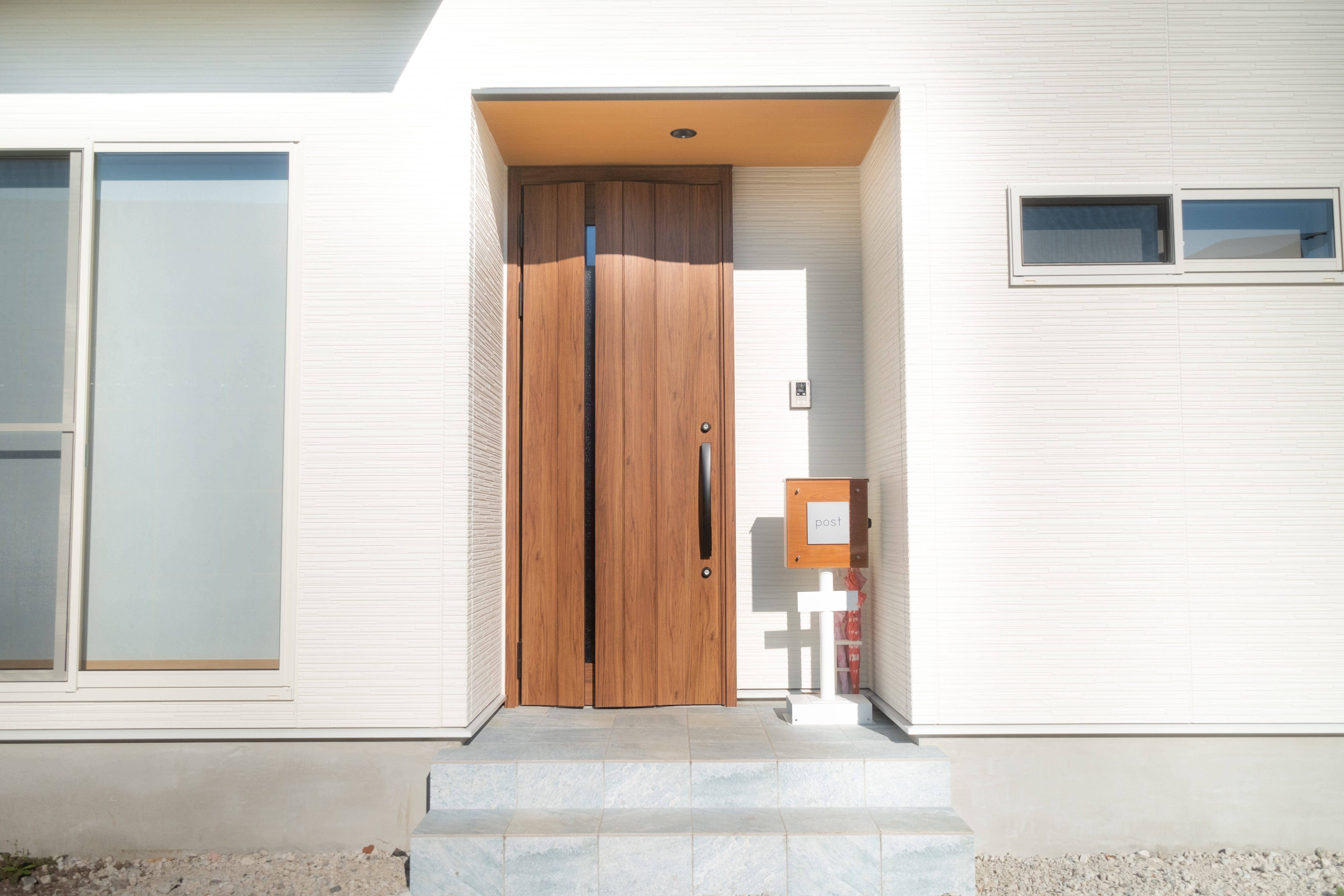 シンプルで落ち着く我が家の玄関